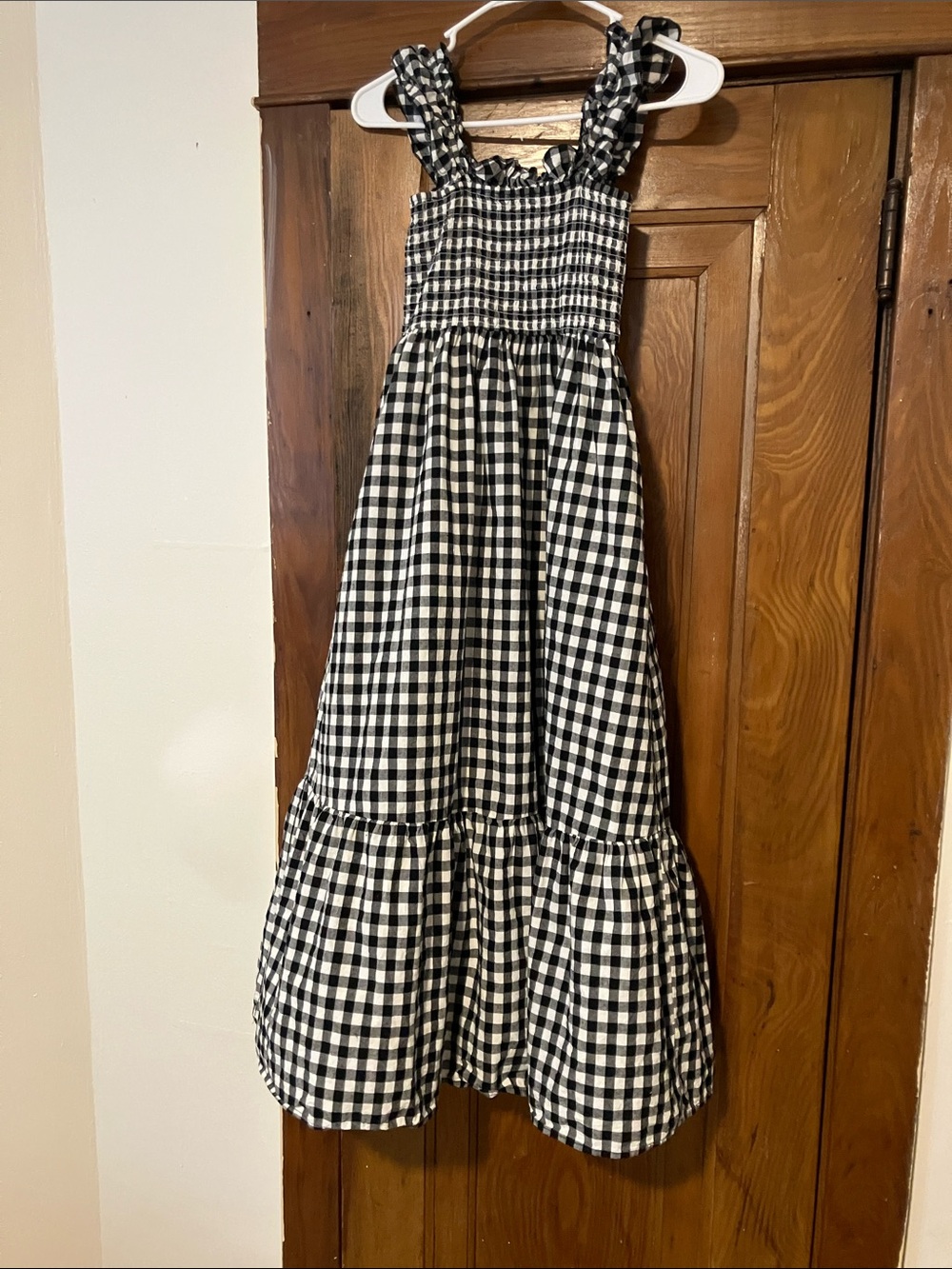 Black & White Gingham Smocked maxi Dress with pockets!!